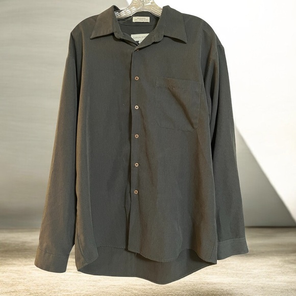 Linea Dome Other - LINEA DOME Men's Dark Grey with Black Stripe Button Up Size L 16-16 1/2